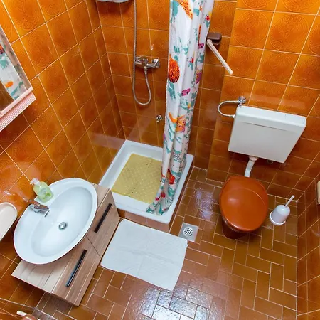 Anteu Guest house Brela
